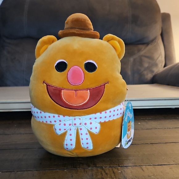 8" Fozzie Bear Muppets Disney Squishmallow 2024 - Picture 1 of 4